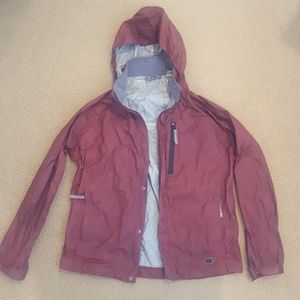 Lightweight wind coat